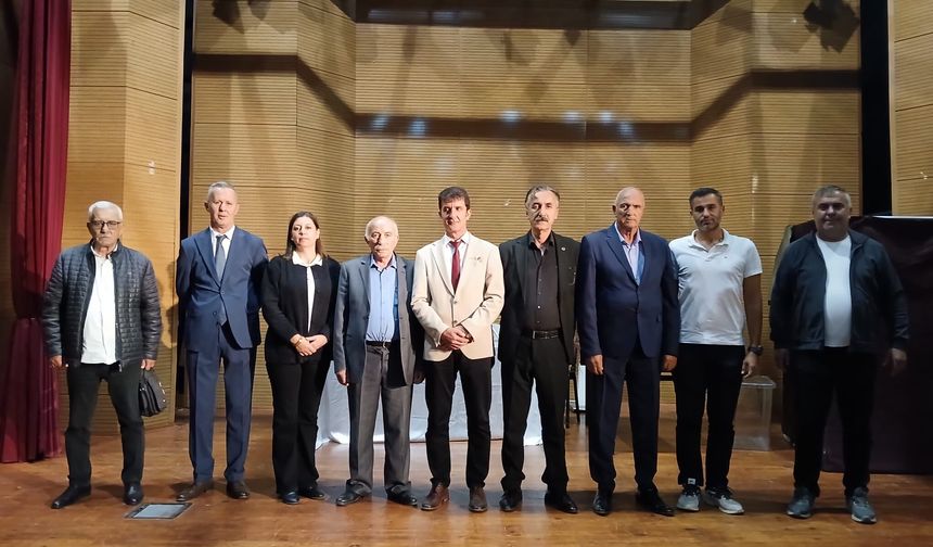 Arifiye’de Yeni Dönem Başladı: 124 Oyla Zeki Özgür Güven Tazeledi