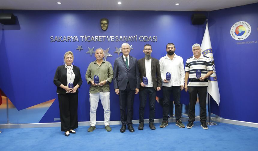 SATSO Meslek Komitesi Üyelerine Teşekkür Plaketleri, Başkan Altuğ Tarafından Takdim Edildi