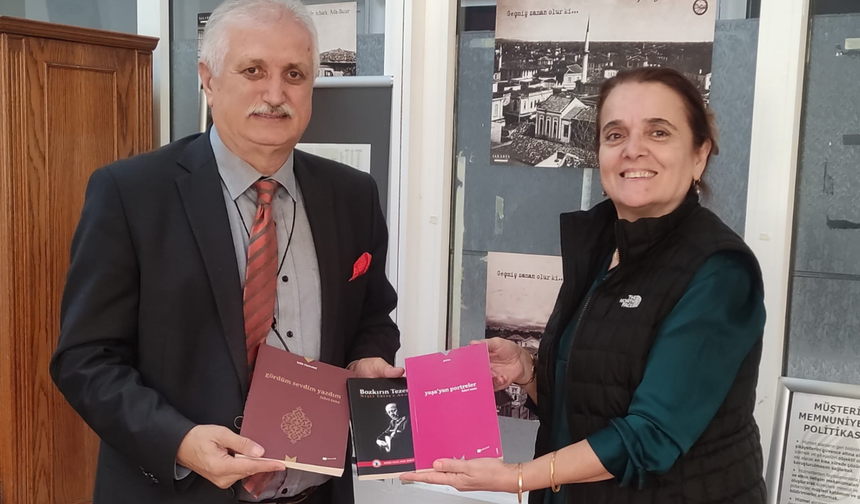 Tuna Arşivini SAÜ Şehir Hafızasına Bağışladı