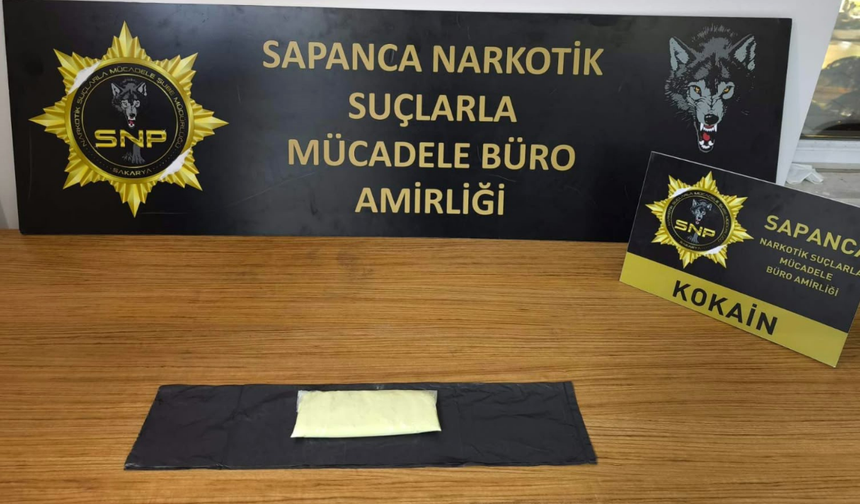 İstanbul'dan Sakarya'ya uyuşturucu sevkiyatını polis engeli!