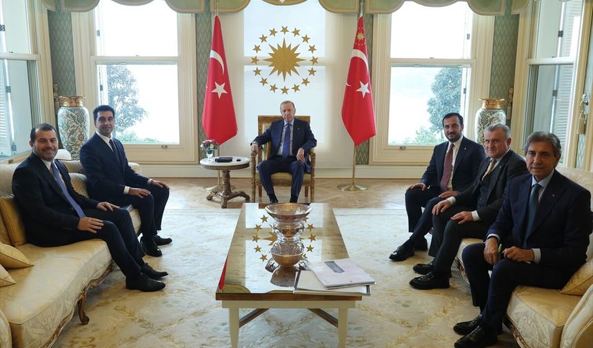 Cumhurbaşkanı Erdoğan, Tuzla Belediye Başkanı Eren Ali Bingöl'ü kabul etti