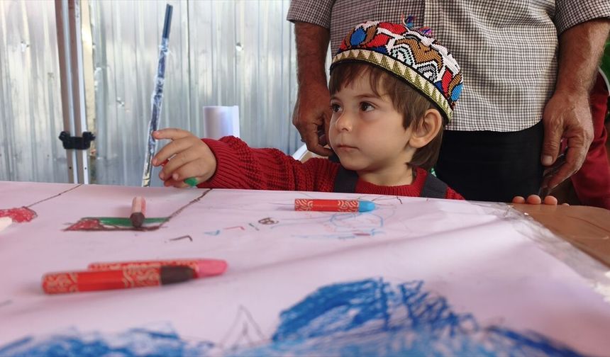 Sakarya ve çevre illerde çocuklar Filistinli akranları için resim çizdi