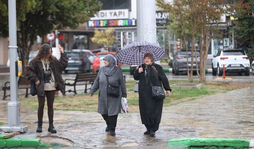 Trakya'da sağanak etkili oluyor