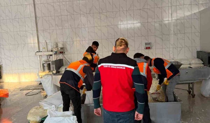 Akşehir'de kaçak gıda üretimi yapılan iş yerine operasyon