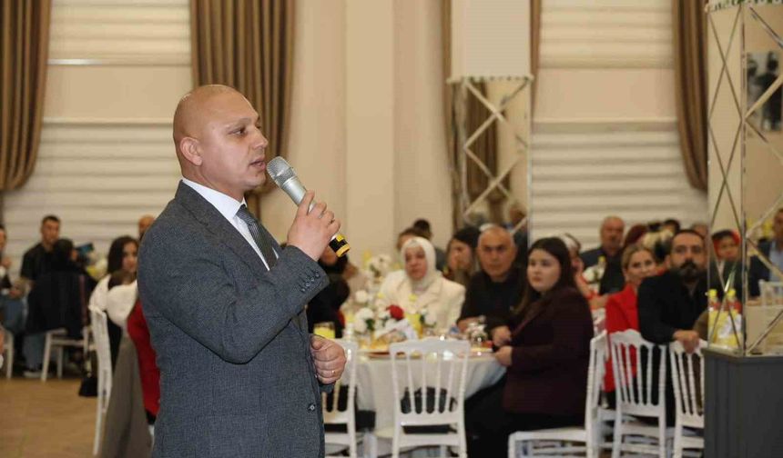 Başkan Önal: 'Cumhuriyet, bağımsızlığımızın ve özgürlüğümüzün teminatıdır'