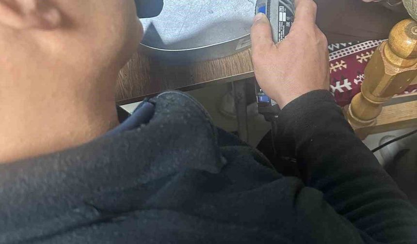 Batman'da vatandaşın parmağına sıkışan yüzük hastanede çıkarıldı