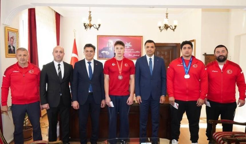 Bilecikli sporculardan Avrupa ve Türkiye derecesi
