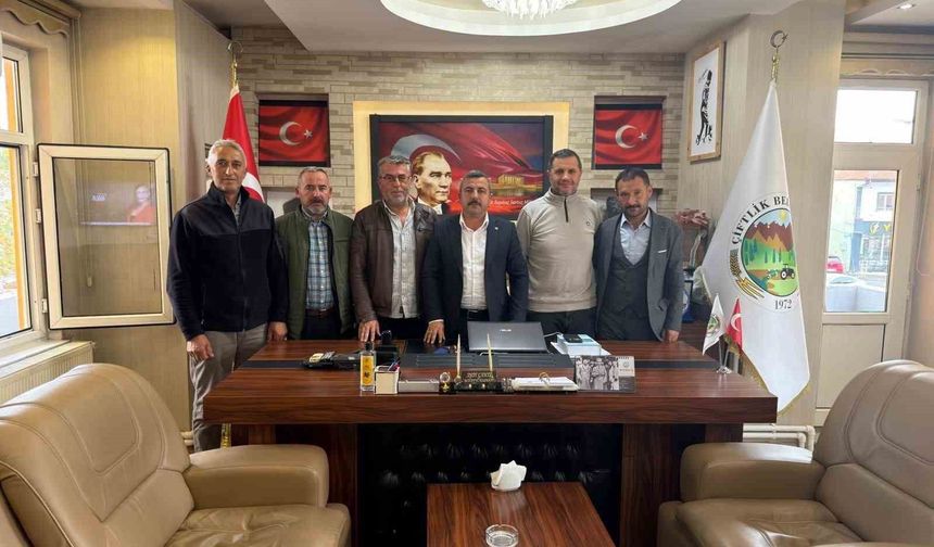 Çiftlik Belediye Başkanı Arif Çakıl CHP'den istifa etti