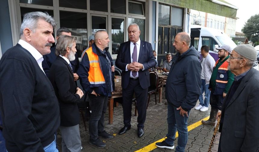 Esnaf odası temsilcileri selin vurduğu Darıçayırı'nda esnafın taleplerini dinledi
