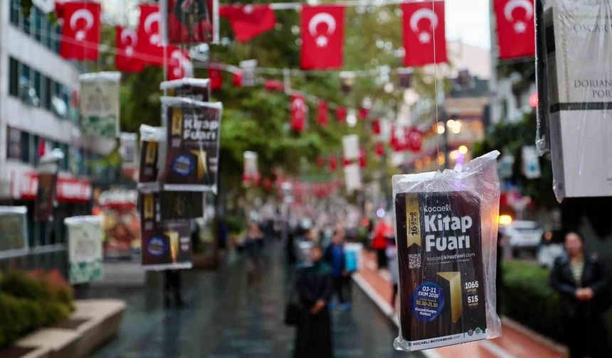 Komşuda ağaçlar 'kitap' açtı