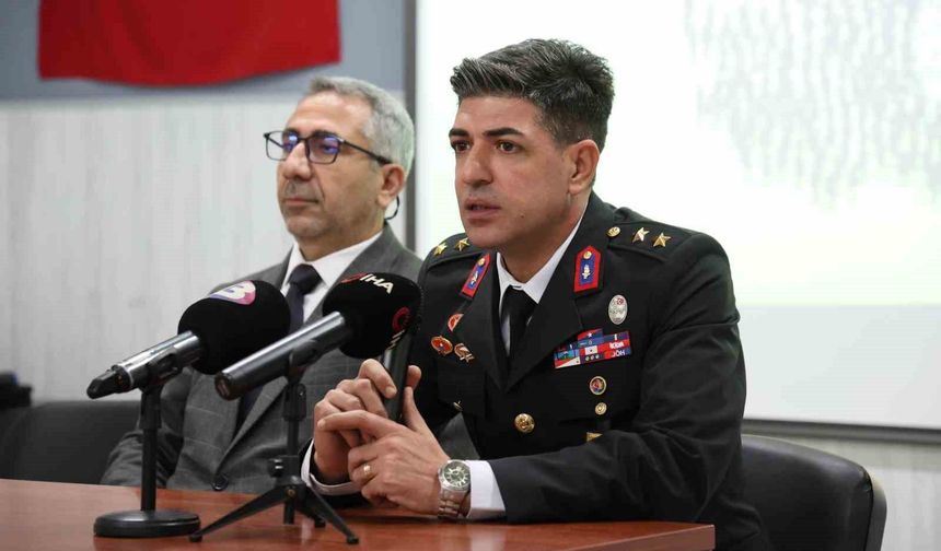 Kahramanlık buluşmasında sözün bittiği an: Gazi üsteğmenden şehit babasına büyük hürmet