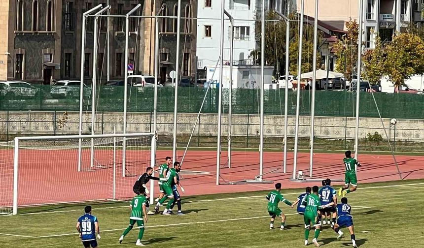 Kars 36 Spor: 3 Beşikdüzü 1834 Spor: 0