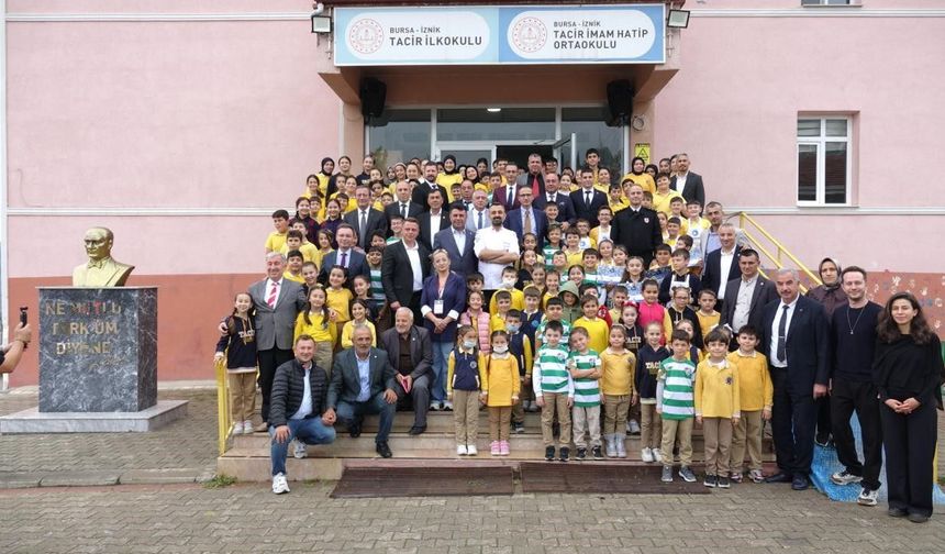 Marmarabirlik'ten çocukların geleceğine dokunan proje