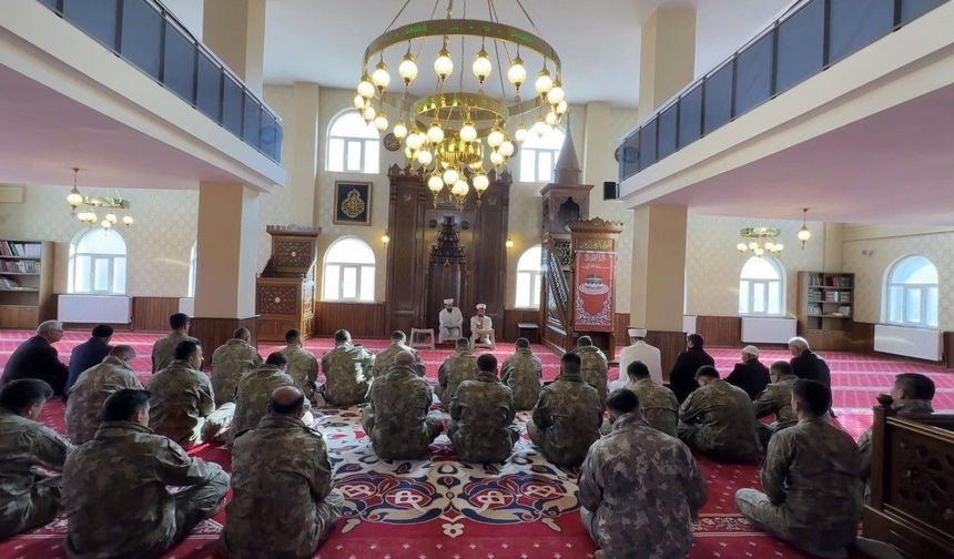 Şehit Koparan için Yüksekova'da mevlit okutuldu