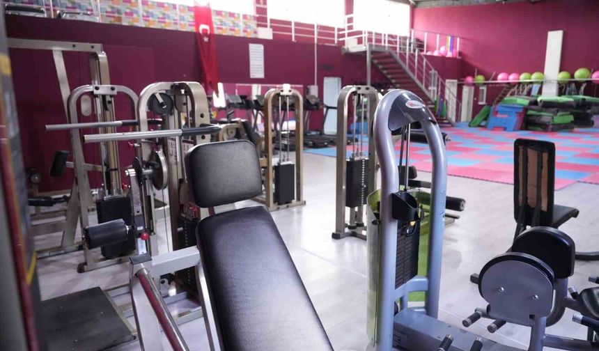 Yenişehir Belediyesi Kadın Spor Salonu hizmete açıldı