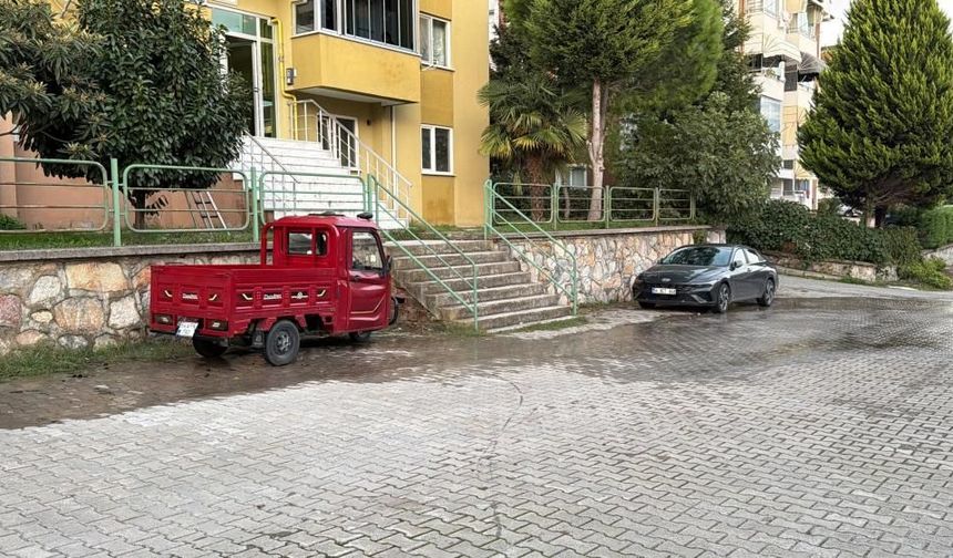 Komşu kavgası kanlı bitti!