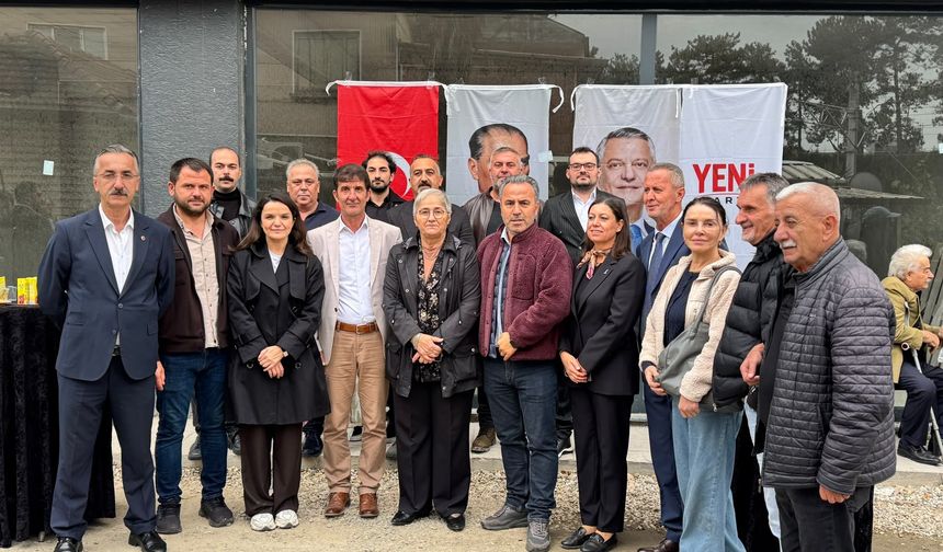 Arifiye’de Yeni Parti’den görkemli açılış!