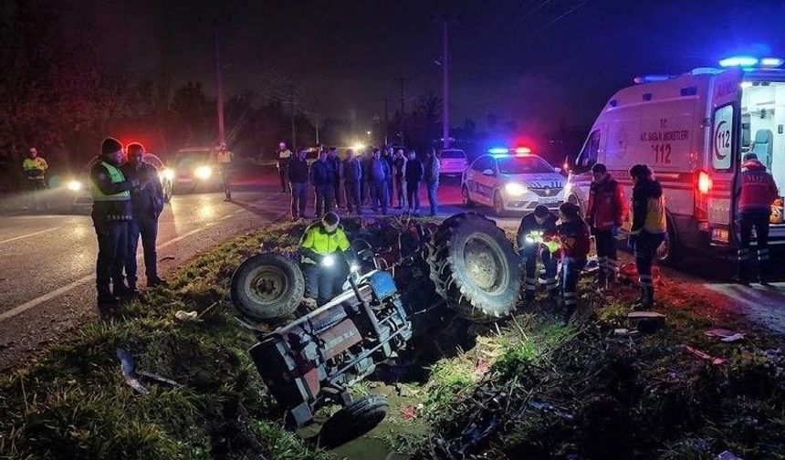 Traktör Dereye Devrildi: 1 Yaralı