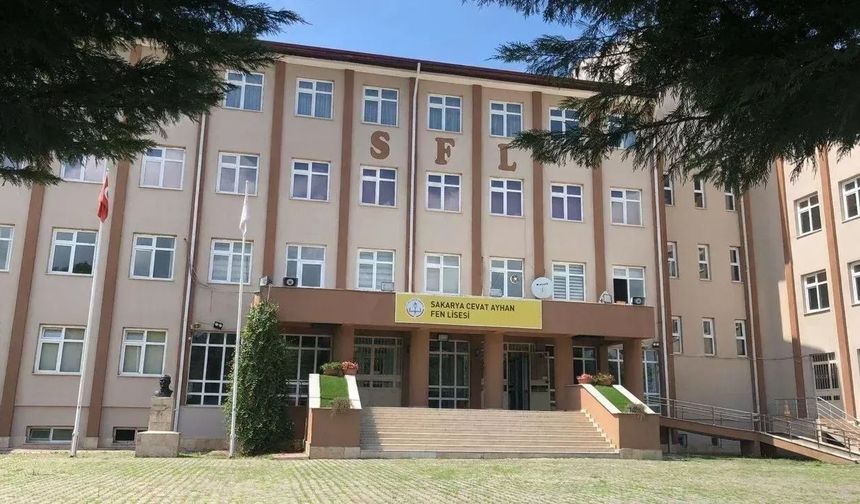Fen lisesinde "bıçaklarım" gerginliği: Okula polis ekipleri sevk edildi!