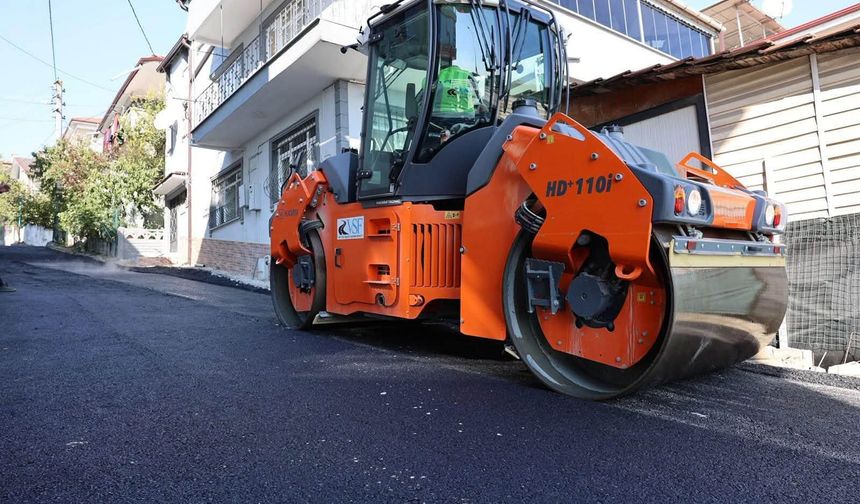 Erenler'de asfalt çalışmaları  hız kesmiyor