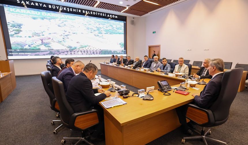 Alemdar’dan ilçe belediye başkanlarıyla kritik zirve