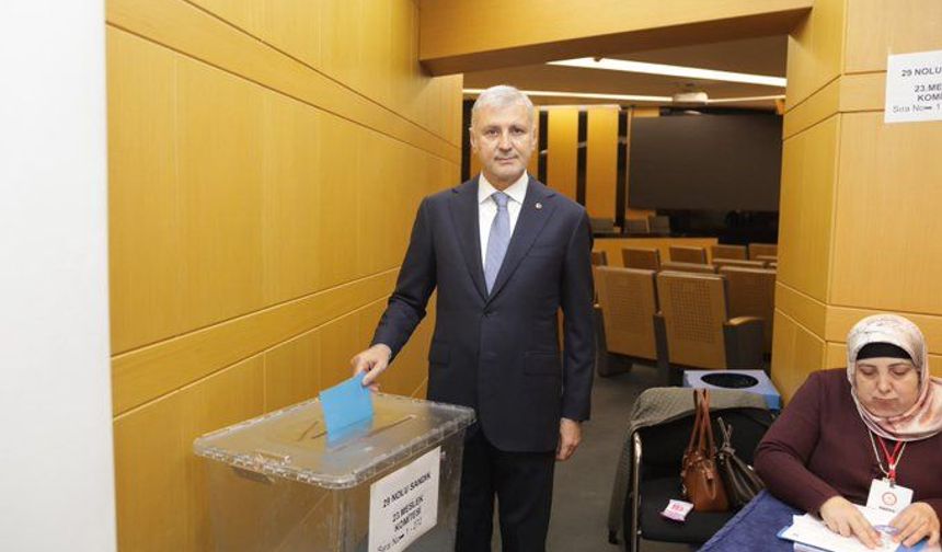 Akgün Altuğ Oyunu Kullandı