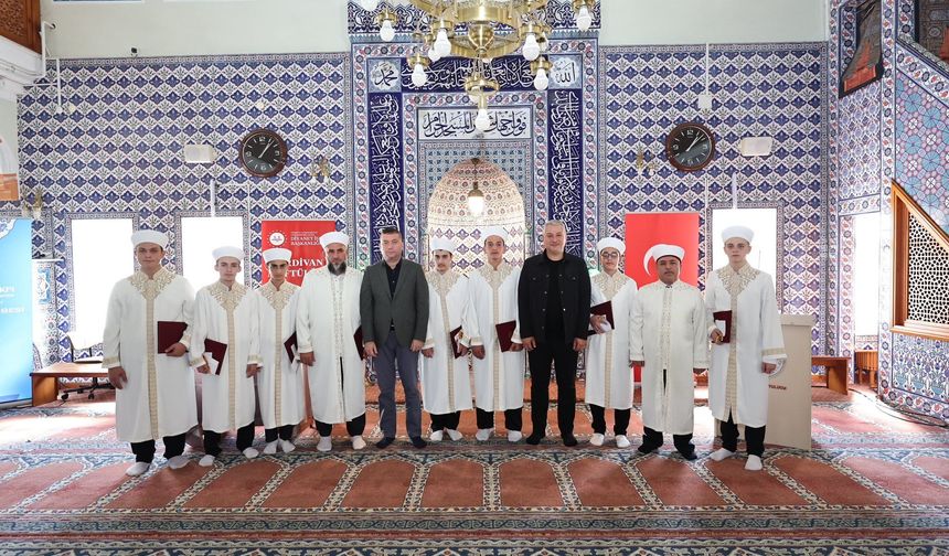Serdivan Beşköprü'de Hafızlık İcazet töreni coşkusu