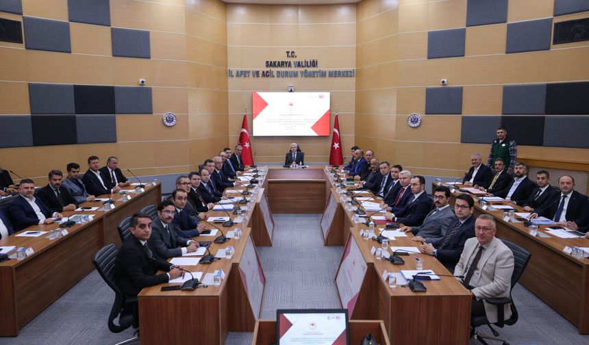 Sakarya Valiliği’nde kapsamlı afet önlem zirvesi!