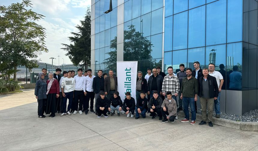 Şen Piliç MTAL öğrencileri Vaillant Fabrikasını gezdi